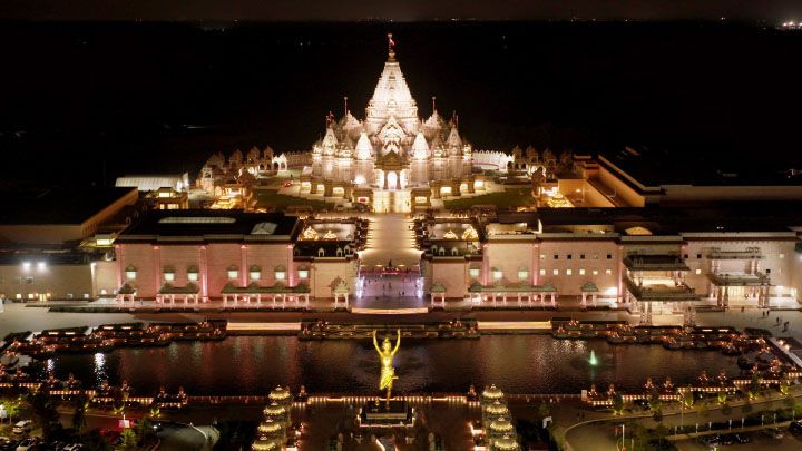 BAPS Swaminarayan Akshardham Robinsville